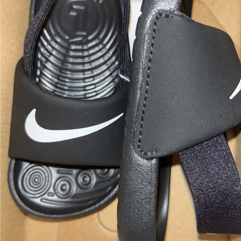 Nike slides